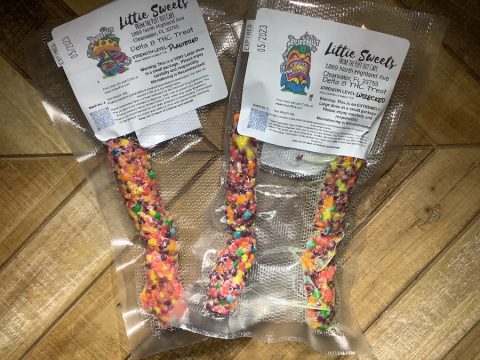 The Puff Hut Cafe's Littie Sweets Delta 8 Nerd Ropes